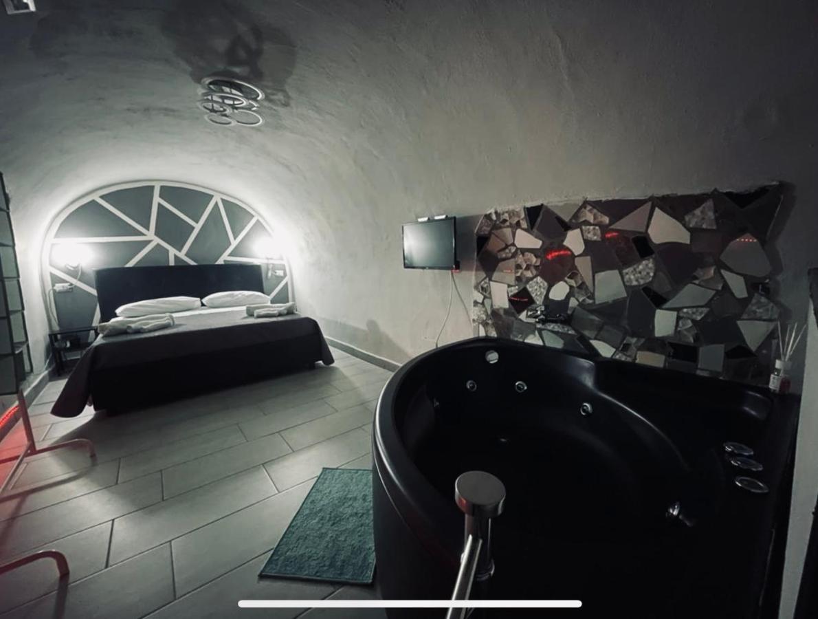 Lad 75 Appartement Napels Buitenkant foto